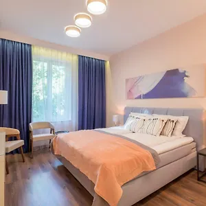 Cozy 3-bedroom With Stylish Comfort And Chic Decor Appartamento